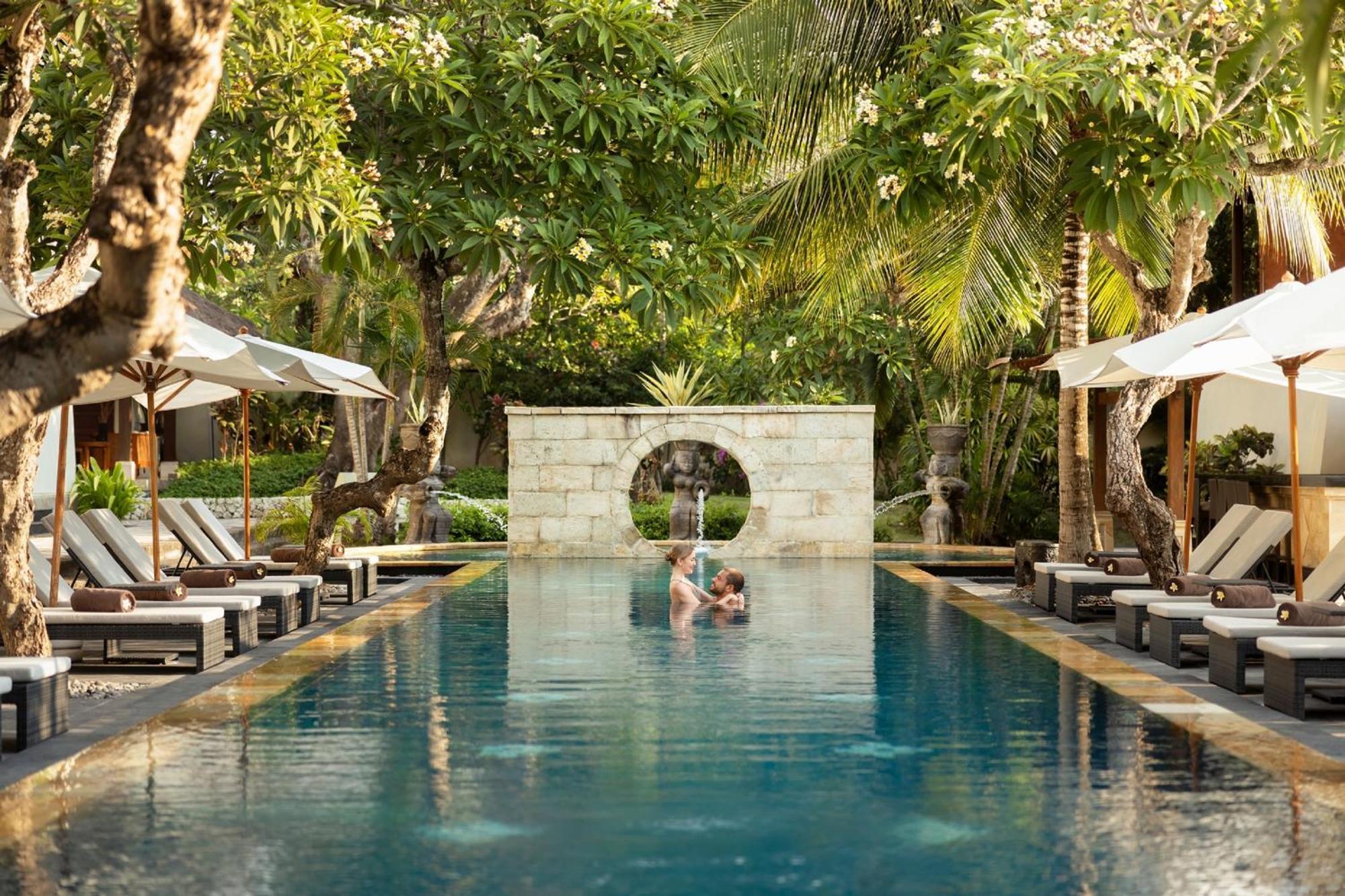 Nusa Dua Beach Hotel And Spa - Handwritten Collection Esterno foto The swimming pool at The Oberoi, Mumbai