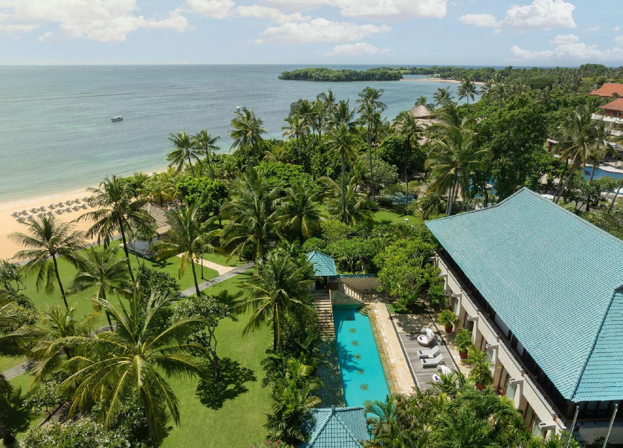 Nusa Dua Beach Hotel And Spa - Handwritten Collection Esterno foto The hotel's beach and pool