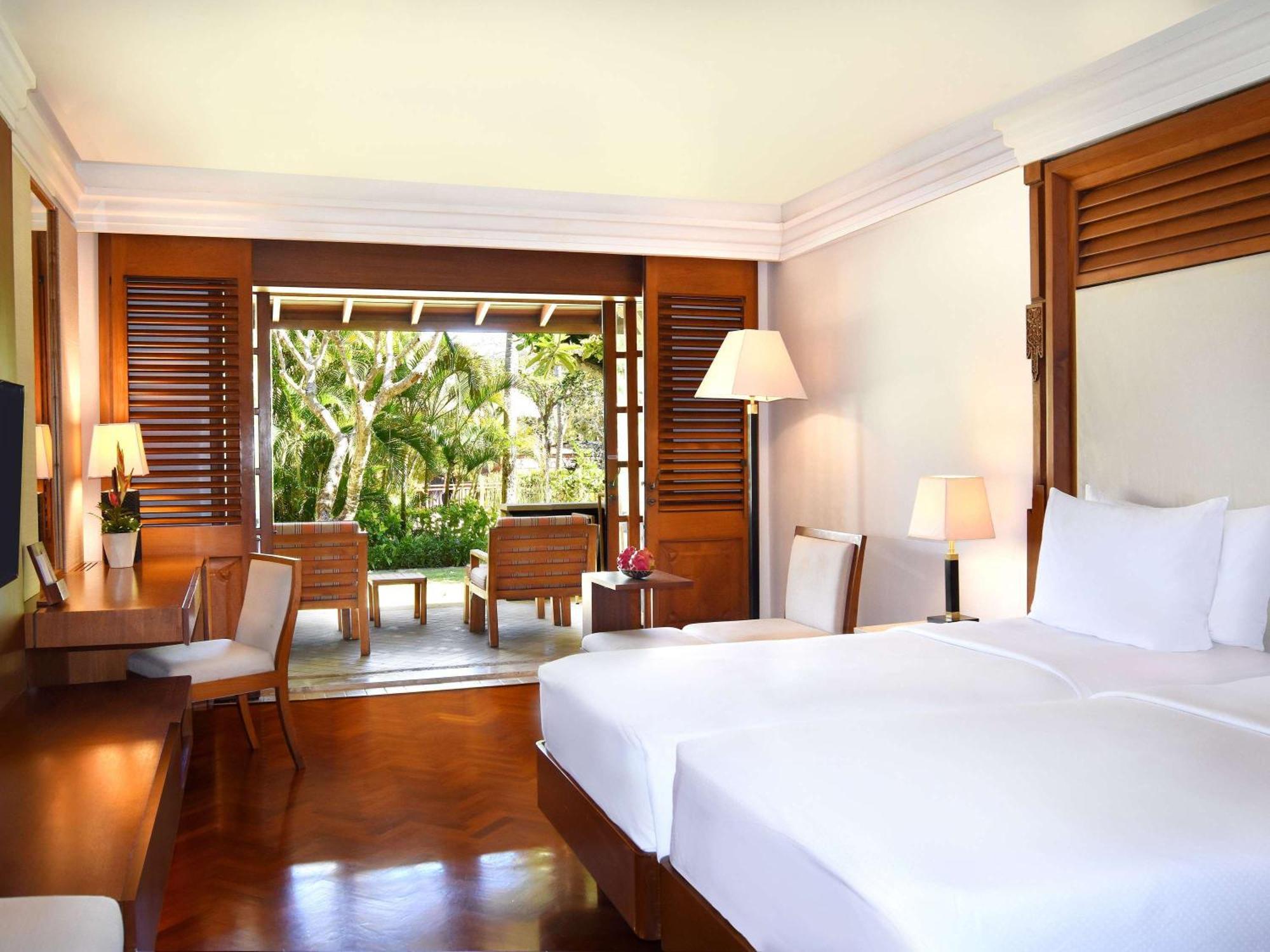 Nusa Dua Beach Hotel And Spa - Handwritten Collection Esterno foto Deluxe room